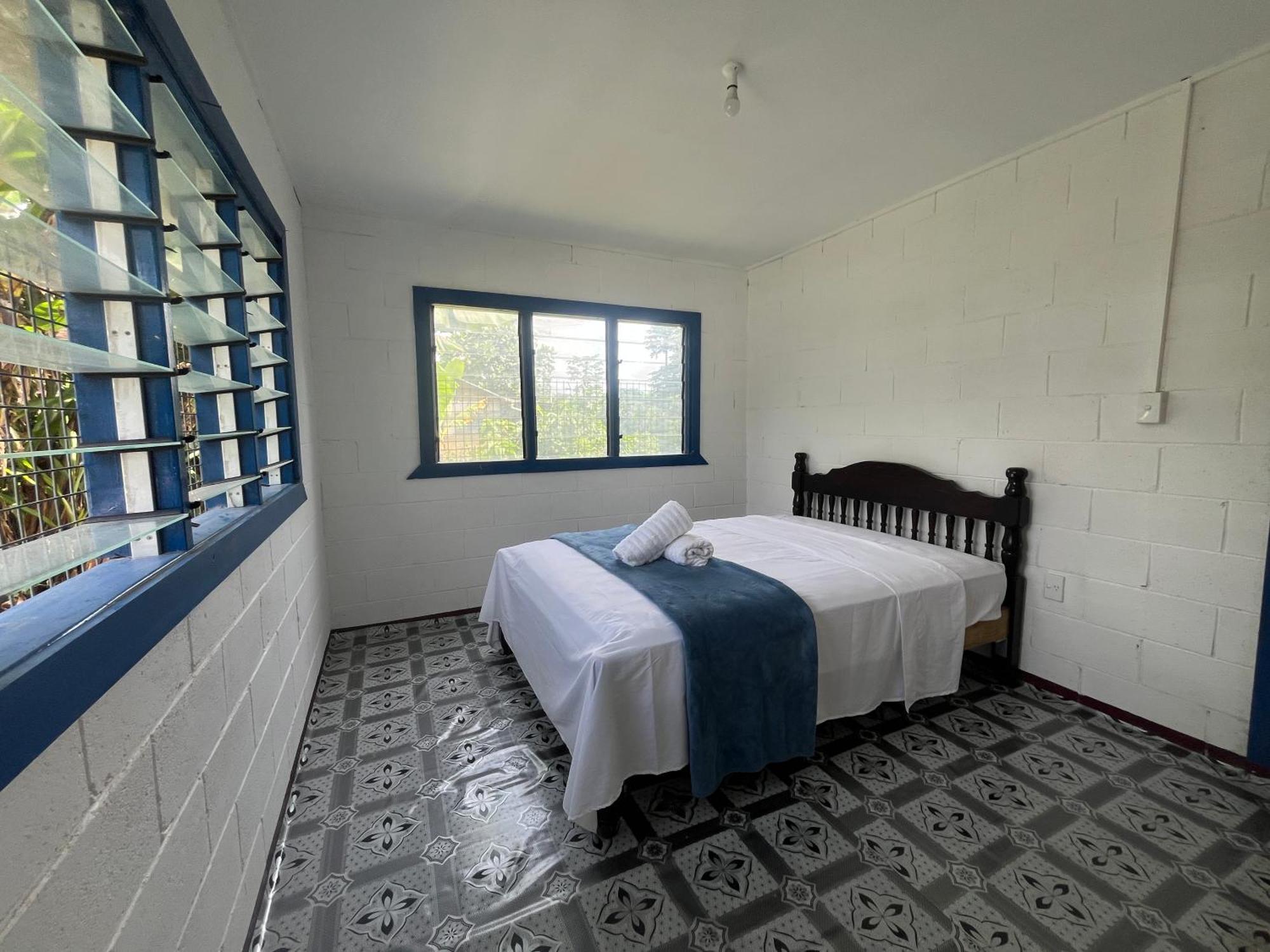 Osai'S Guest House Nuku'alofa Esterno foto